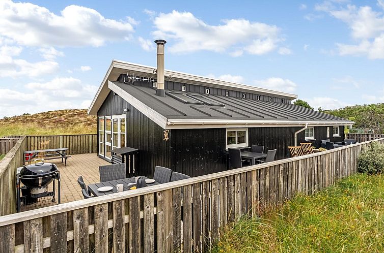 Vakantiehuis "Melanie" - 950m from the sea