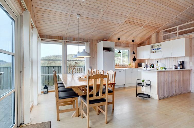 Vakantiehuis "Melanie" - 950m from the sea