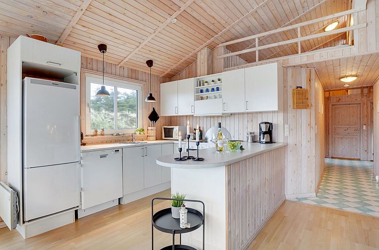 Vakantiehuis "Melanie" - 950m from the sea