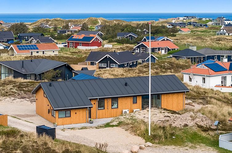 Vakantiehuis "Helga" - 650m from the sea