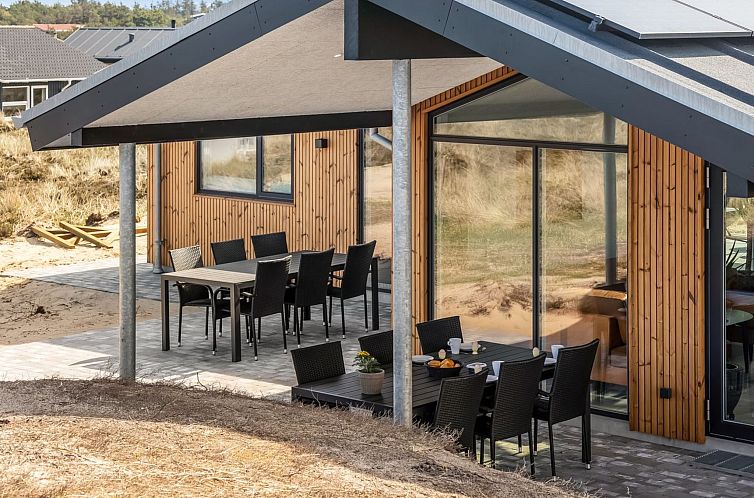 Vakantiehuis "Helga" - 650m from the sea