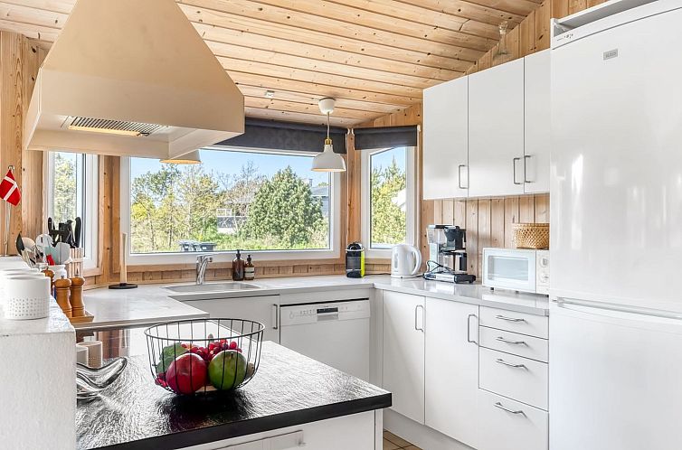 Vakantiehuis "Elisenda" - 1km from the sea