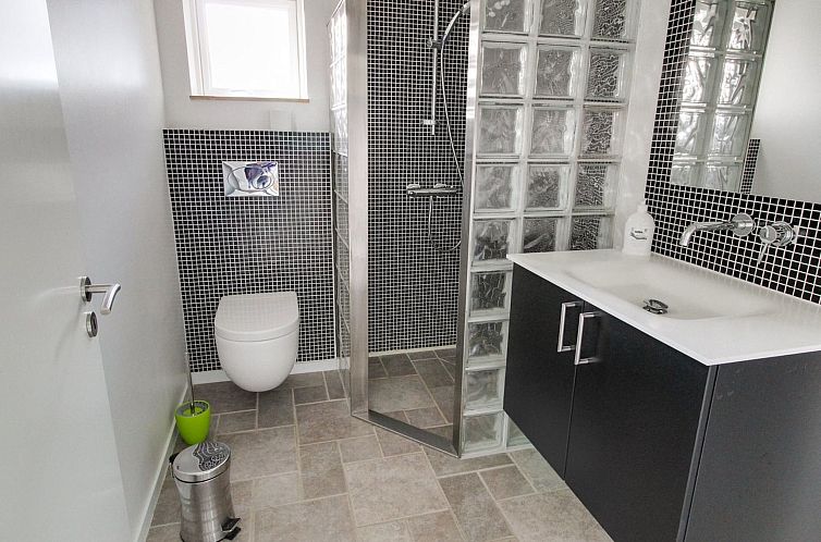 Vakantiehuis "Alkmar" - 75m from the sea