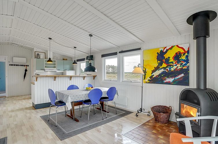 Vakantiehuis "Mads" - 950m from the sea