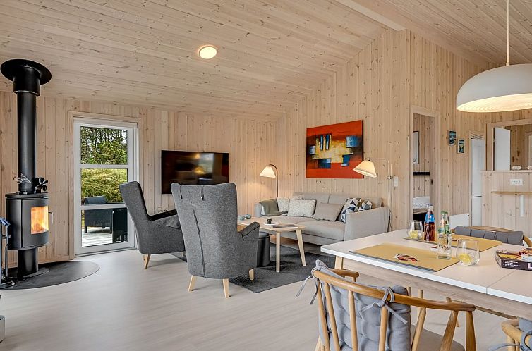 Vakantiehuis "Gyrial" - 950m from the sea