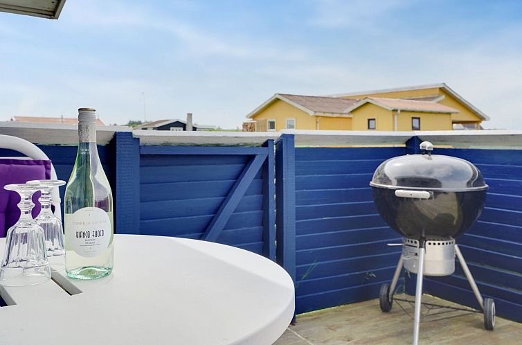 Vakantiehuis "Joern" - 300m from the sea