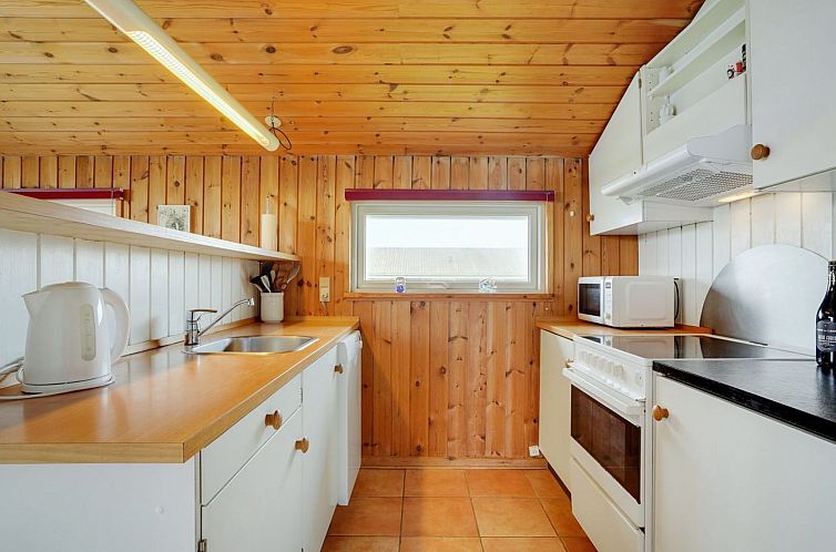 Vakantiehuis "Joern" - 300m from the sea