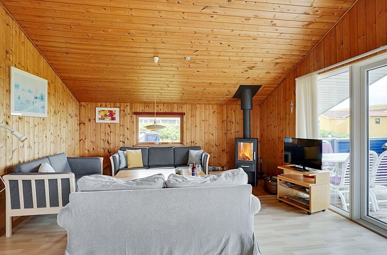 Vakantiehuis "Joern" - 300m from the sea