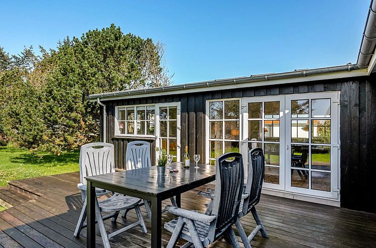 Vakantiehuis "Vivina" - 250m from the sea