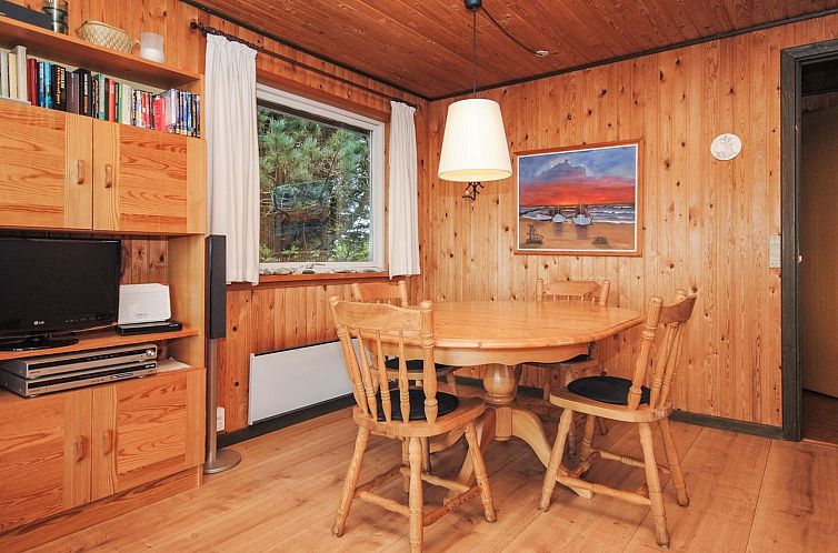 Vakantiehuis "Tuovi" - 800m from the sea