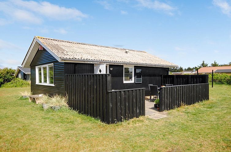 Vakantiehuis "Engelbertine" - 900m from the sea