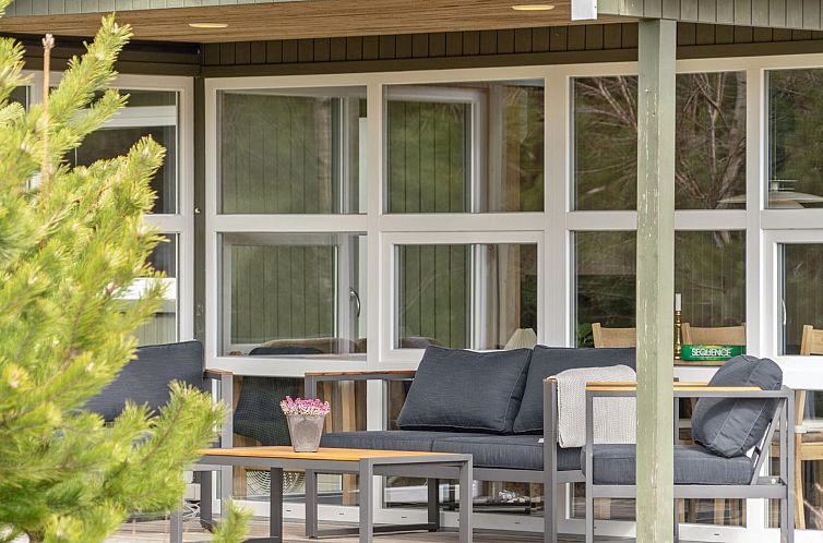 Vakantiehuis "Asmir" - 1.1km from the sea