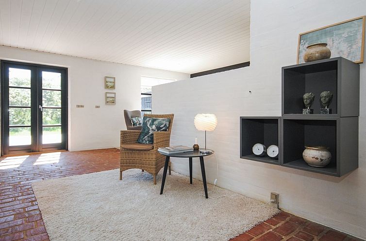 Vakantiehuis "Asmir" - 1.1km from the sea