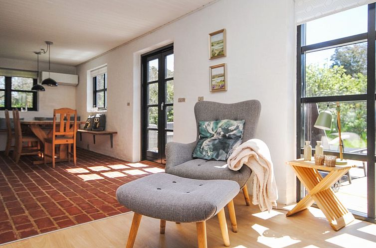 Vakantiehuis "Asmir" - 1.1km from the sea