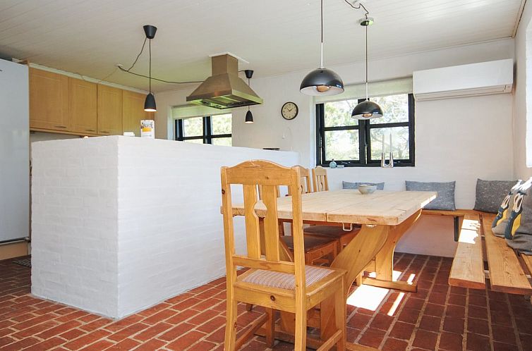 Vakantiehuis "Duco" - 300m from the sea