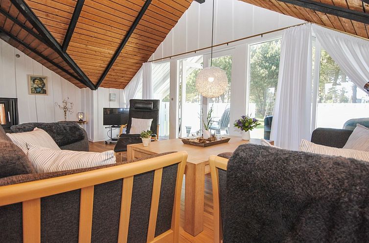 Vakantiehuis "Letta" - 800m from the sea