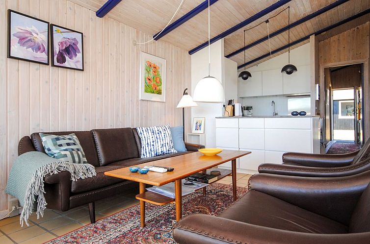 Vakantiehuis "Jerrik" - 900m from the sea