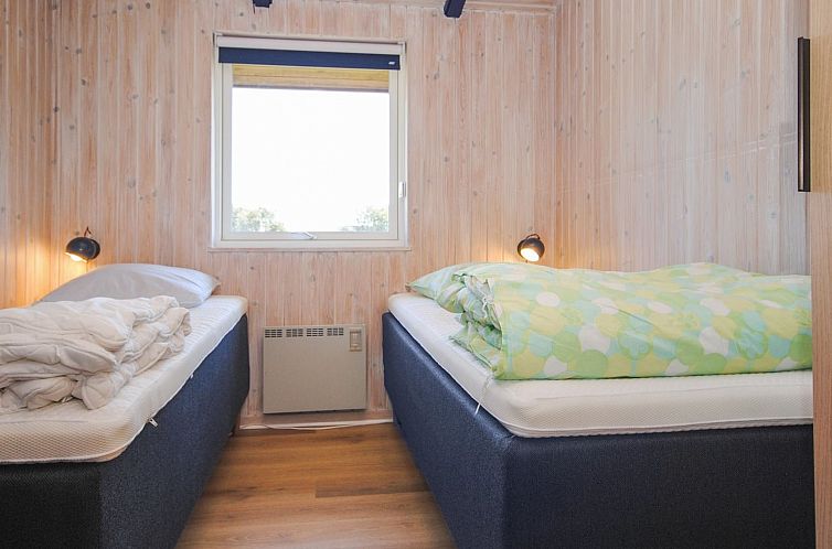 Vakantiehuis "Jerrik" - 900m from the sea