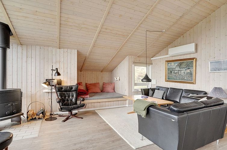 Vakantiehuis "Rosali" - 500m from the sea