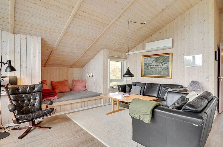 Vakantiehuis "Rosali" - 500m from the sea