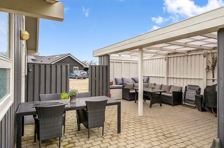 Vakantiehuis "Laurentius" - 300m from the sea