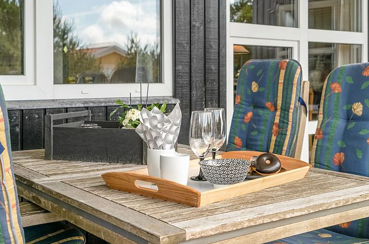 Vakantiehuis "Ivar" - 900m from the sea