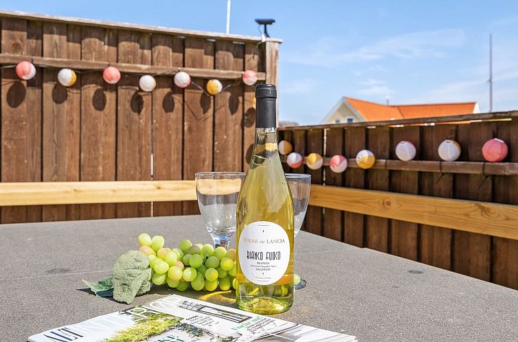 Vakantiehuis "Bernice" - 150m from the sea