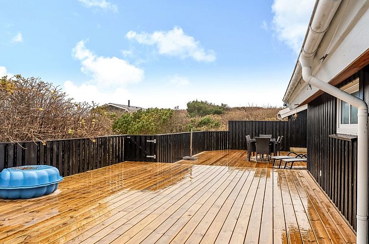 Vakantiehuis "Sofja" - 150m from the sea