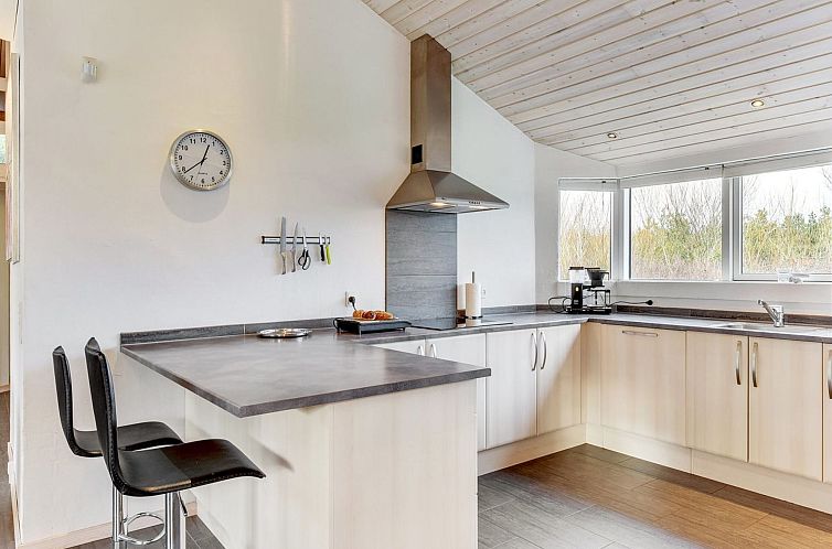 Vakantiehuis "Luzy" - 600m from the sea