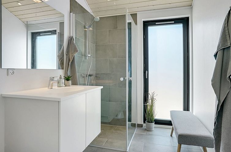 Vakantiehuis "Aiko" - 50m from the sea