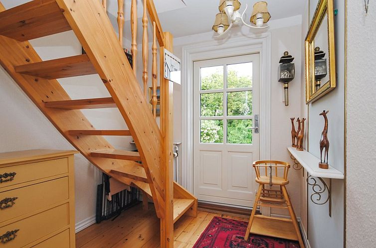 Vakantiehuis "Ludovic" - 7km from the sea