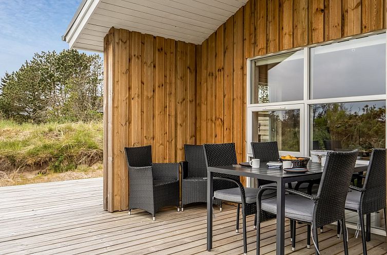 Vakantiehuis "Ludovic" - 7km from the sea