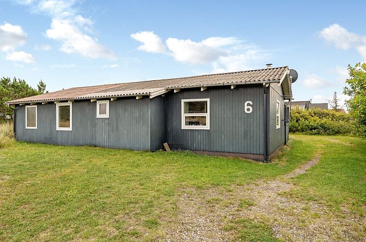 Vakantiehuis "Claudine" - 700m from the sea