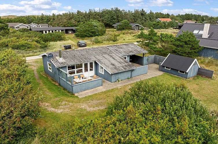 Vakantiehuis "Claudine" - 700m from the sea