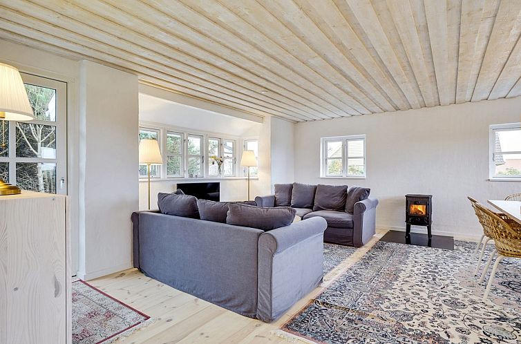 Vakantiehuis "Claudine" - 700m from the sea