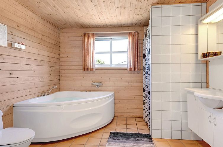 Vakantiehuis "Eggerich" - 900m from the sea