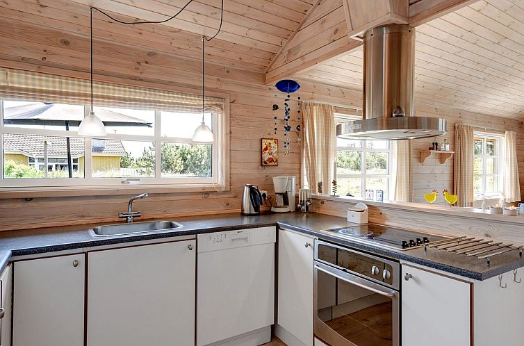 Vakantiehuis "Eggerich" - 900m from the sea