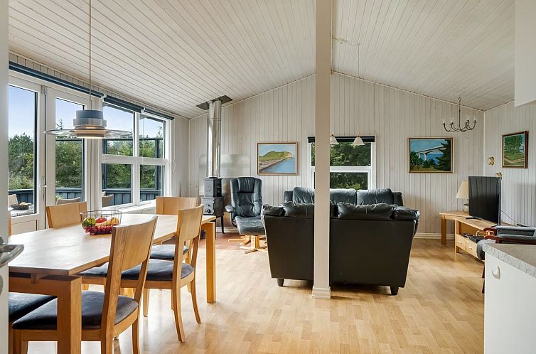 Vakantiehuis "Aslak" - 350m from the sea