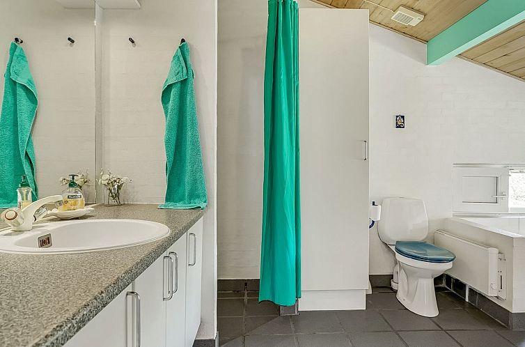 Vakantiehuis "Aslak" - 350m from the sea