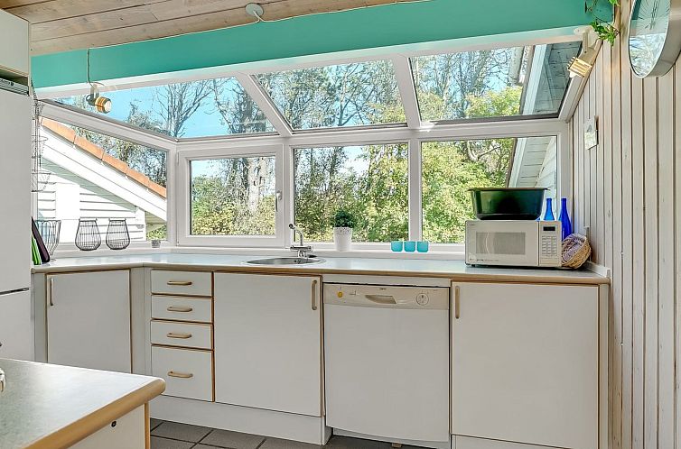 Vakantiehuis "Aslak" - 350m from the sea