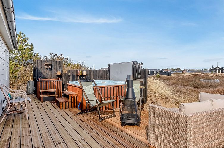 Vakantiehuis "Avelin" - 800m from the sea