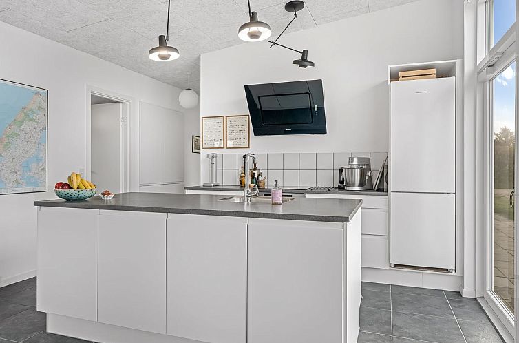 Vakantiehuis "Pontus" - 400m from the sea