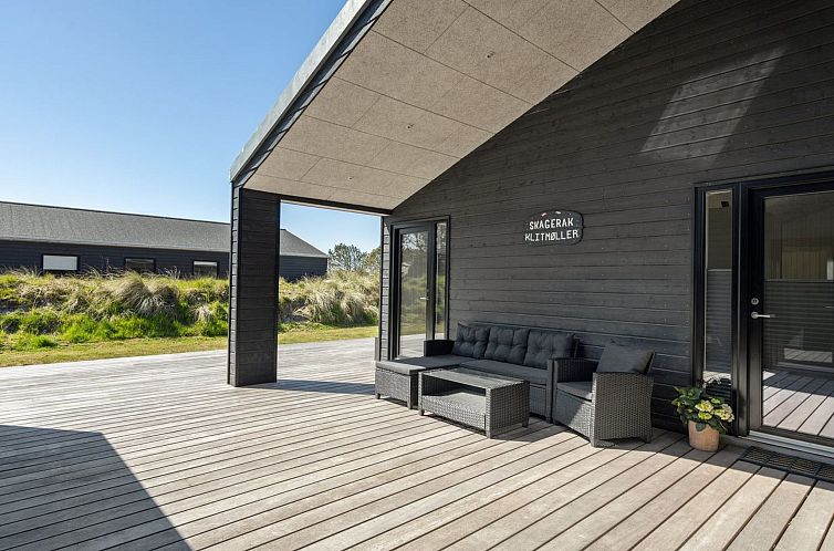 Vakantiehuis "Helli" - 650m from the sea