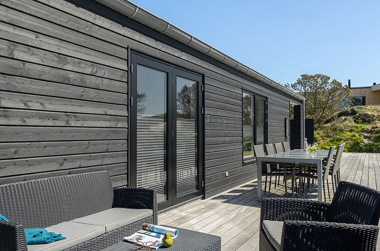 Vakantiehuis "Helli" - 650m from the sea