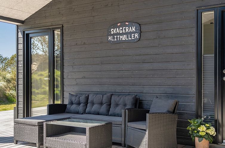 Vakantiehuis "Helli" - 650m from the sea