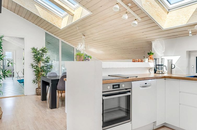 Vakantiehuis "Jenvold" - 600m from the sea