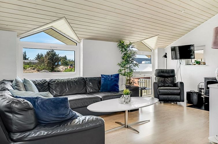 Vakantiehuis "Jenvold" - 600m from the sea