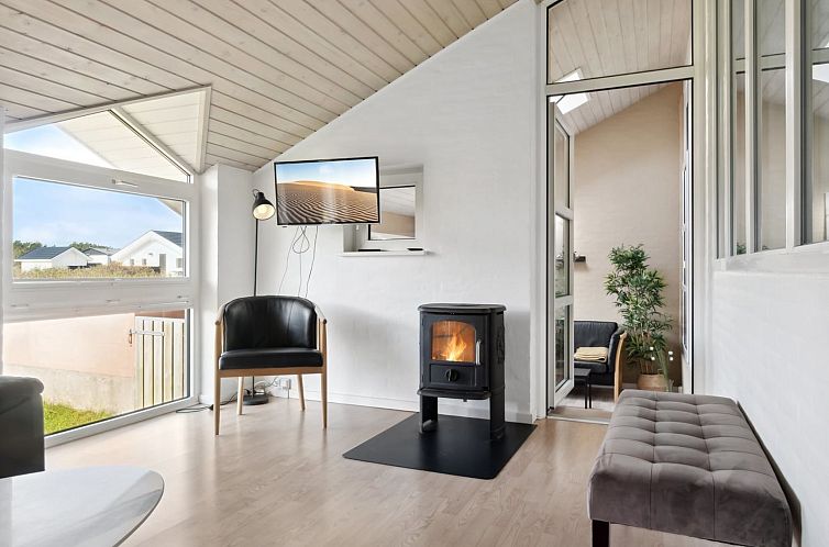 Vakantiehuis "Jenvold" - 600m from the sea