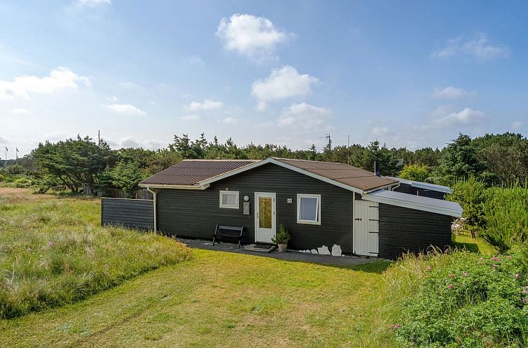 Vakantiehuis "Vuokko" - 400m from the sea