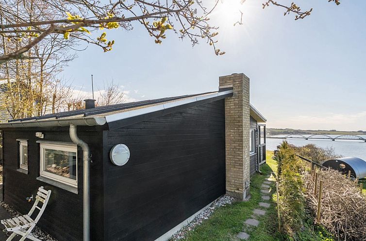 Guest house 0141181 - Holiday property North Jutland - Vakantiehuis "Nielsen" - 30m to the fjord